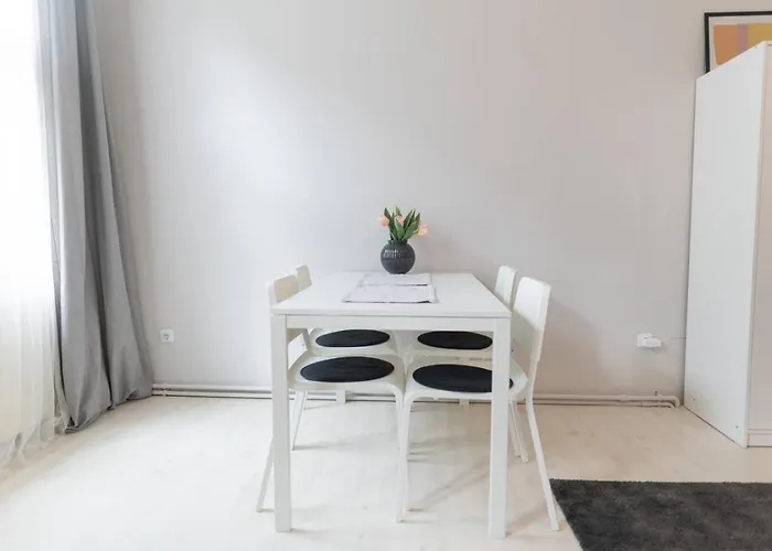 Marvelous 2 Bedrooms Flat Near To Hauptbahnhof *