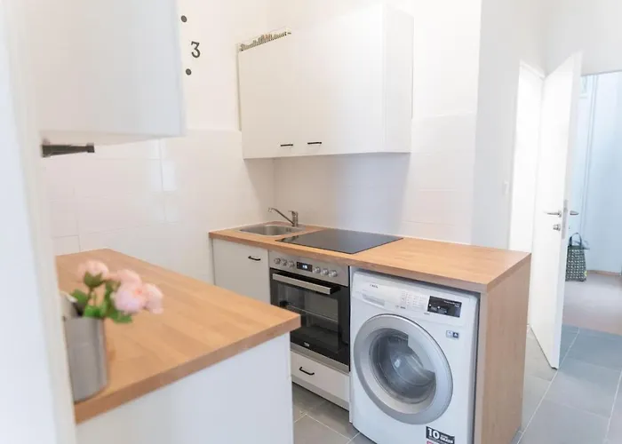 Marvelous 2 Bedrooms Flat Near To Hauptbahnhof Διαμέρισμα Βιέννη